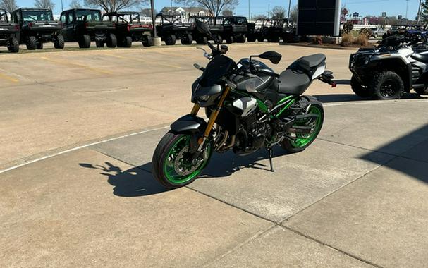 2026 Kawasaki Z900 SE ABS