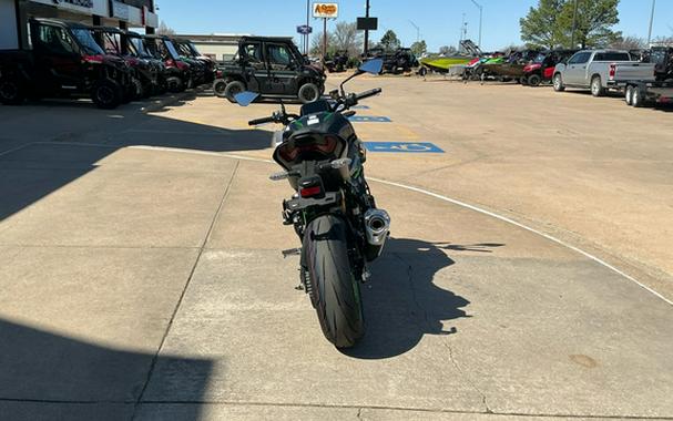 2026 Kawasaki Z900 SE ABS