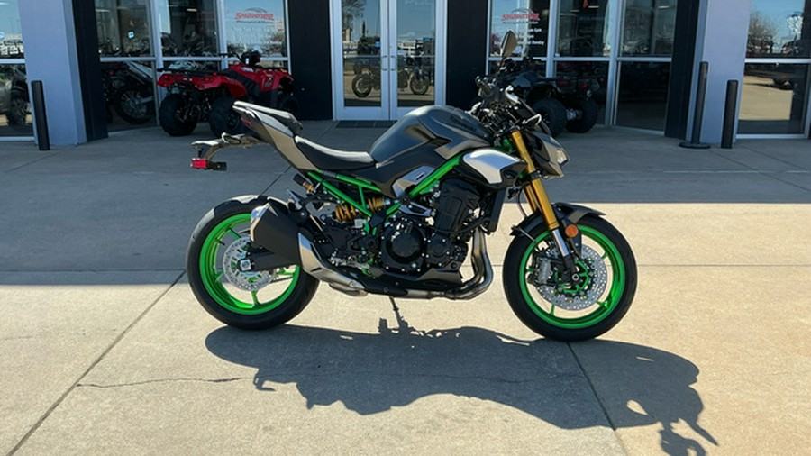 2026 Kawasaki Z900 SE ABS