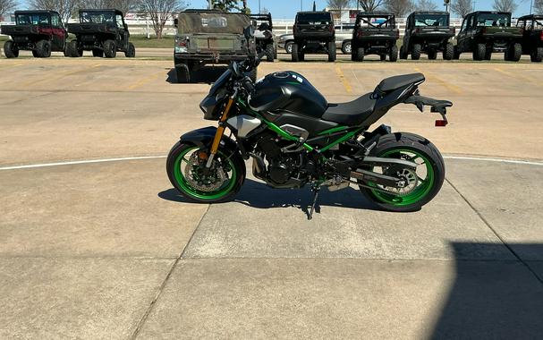 2026 Kawasaki Z900 SE ABS