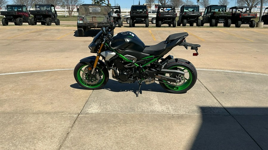 2026 Kawasaki Z900 SE ABS