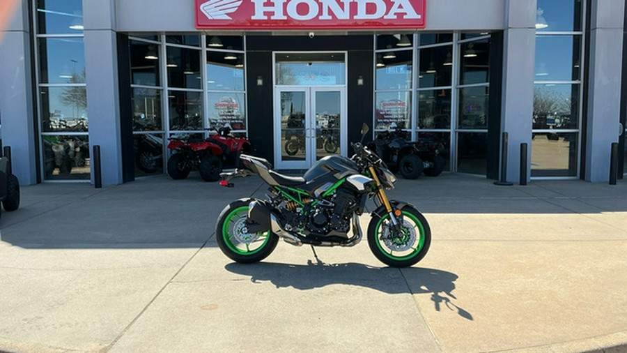 2026 Kawasaki Z900 SE ABS