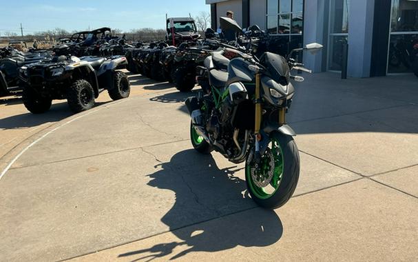 2026 Kawasaki Z900 SE ABS