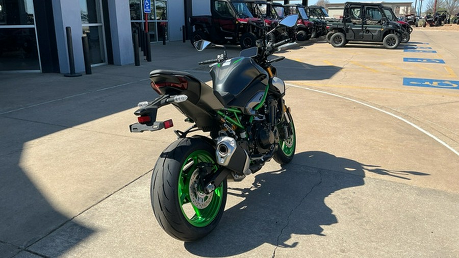 2026 Kawasaki Z900 SE ABS