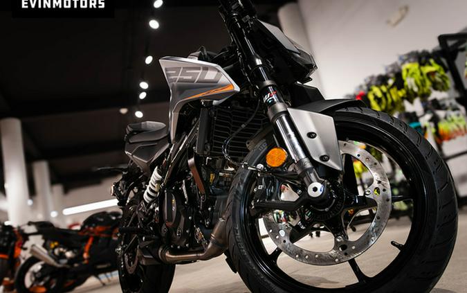 2026 KTM Duke 250