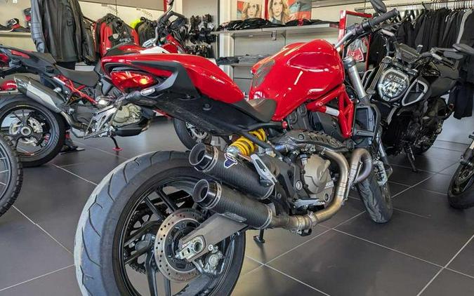 2016 Ducati Monster 821 Red