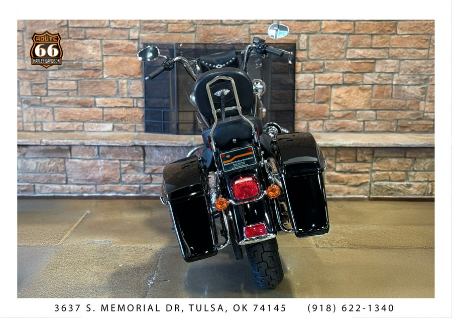 2013 Harley-Davidson® Heritage Softail® Classic BLACK W/ PINSTRIPE