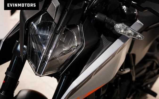 2026 KTM Duke 250
