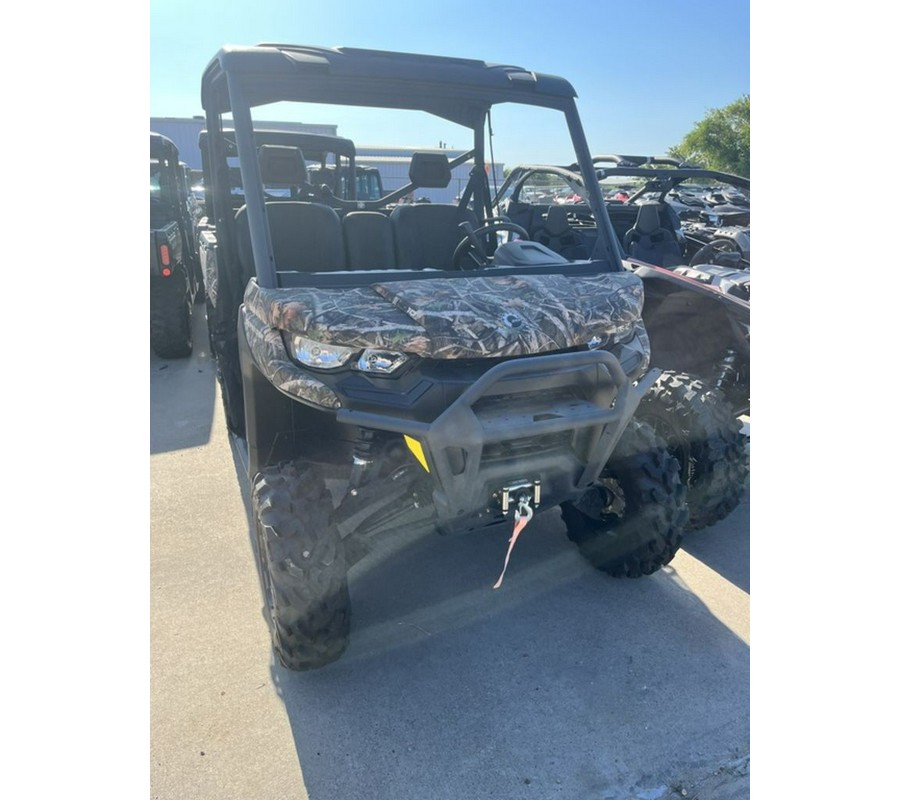 2024 Can-Am™ Defender XT HD10