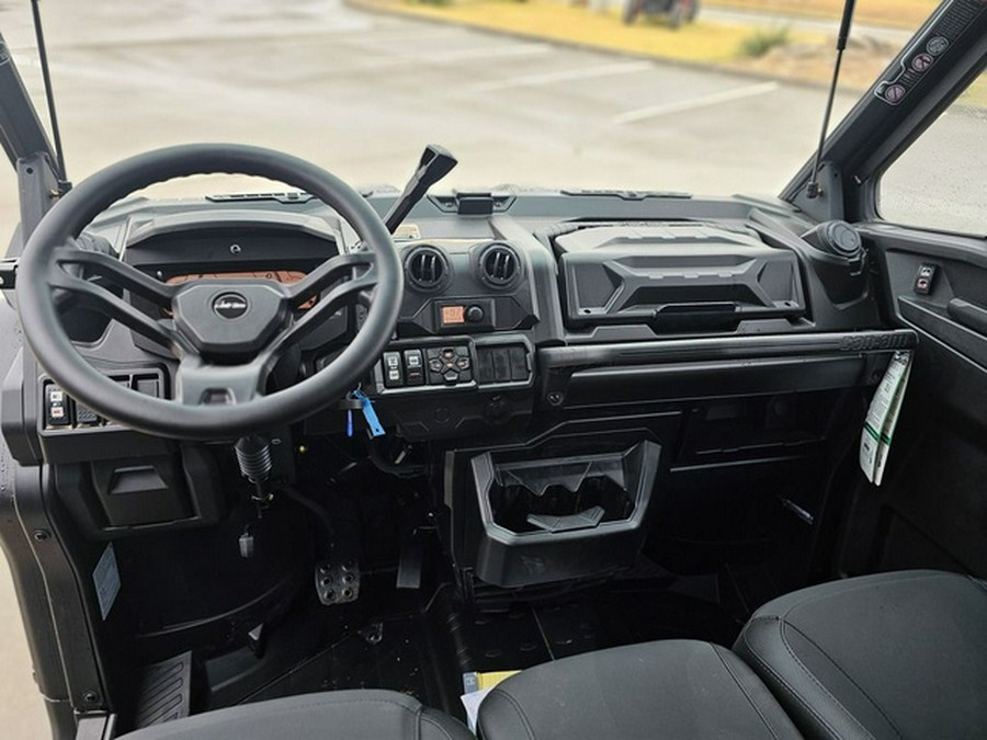 2025 Can-Am Defender Limited Cab HD10