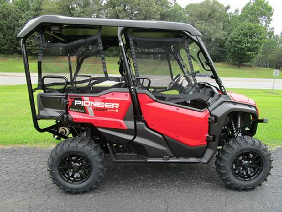 2025 Honda Pioneer 1000-5 Deluxe