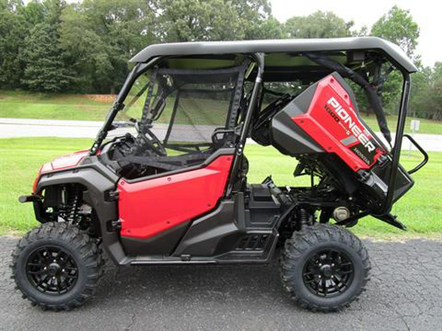 2025 Honda Pioneer 1000-5 Deluxe