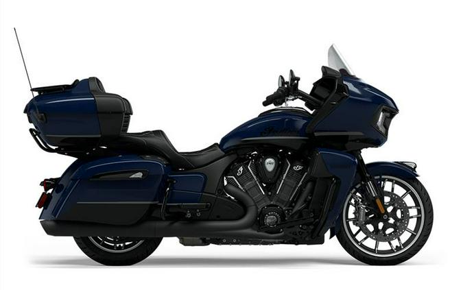 2024 Indian Motorcycle® Pursuit Dark Horse® with PowerBand Audio Package