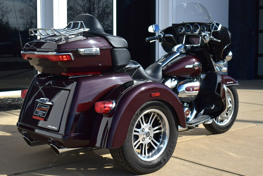 2022 Harley-Davidson<sup>®</sup> Tri Glide<sup>®</sup> Ultra