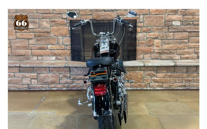 2001 Harley-Davidson® Fat Boy® VIVID BLACK W/STRIPE