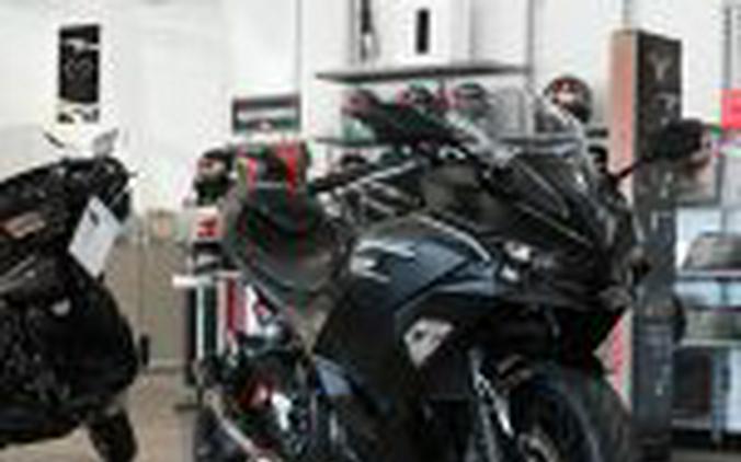 2025 Kawasaki Ninja 500 ABS