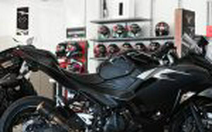 2025 Kawasaki Ninja 500 ABS