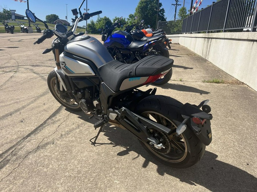 2022 CFMOTO 700 CL-X Sport