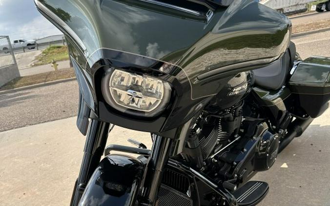 2026 Harley-Davidson Street Glide OLIV STL MTL/BLK W/ PINSTRI