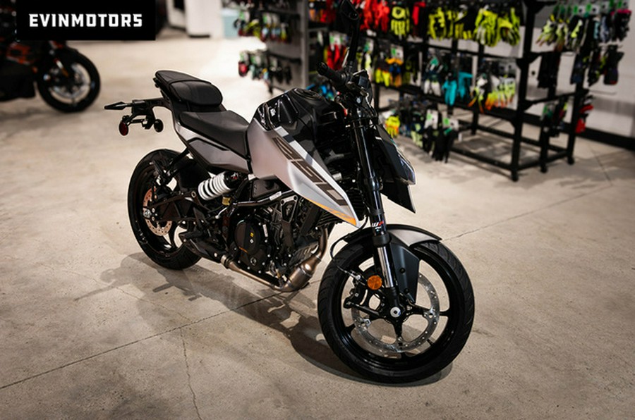 2026 KTM Duke 250