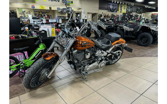 2014 Harley-Davidson® SOFTAIL CVO BREAKOUT