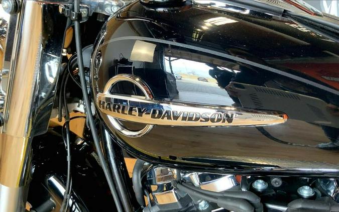 2020 Harley-Davidson® FLHC - Softail® Heritage Classic