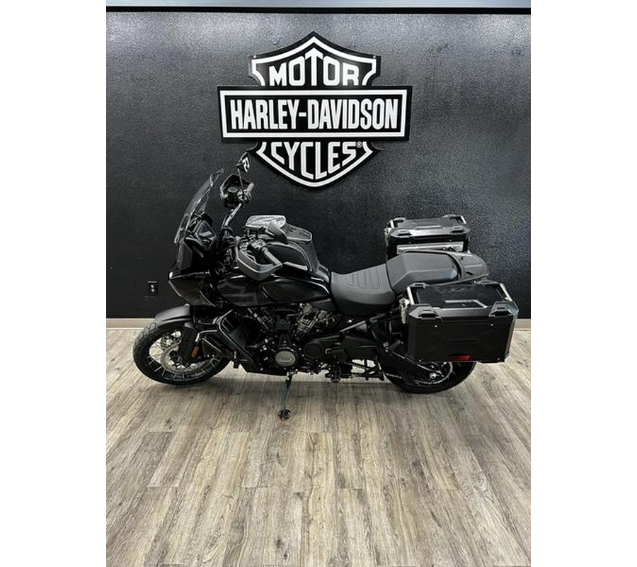 2022 Harley-Davidson® RA1250S - Pan America™ 1250 Special