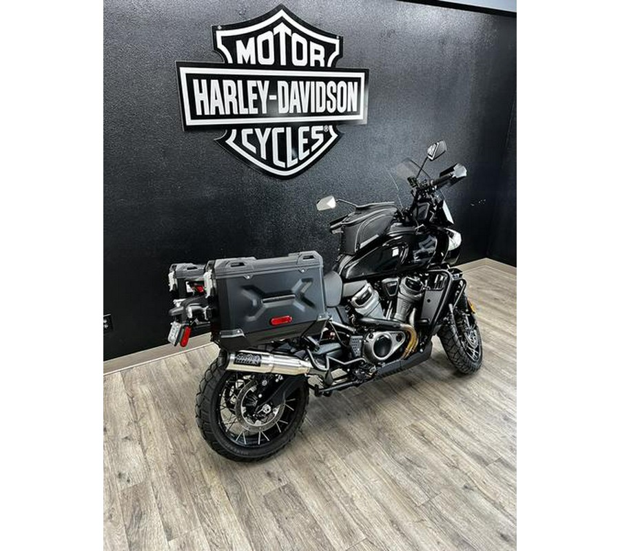 2022 Harley-Davidson® RA1250S - Pan America™ 1250 Special