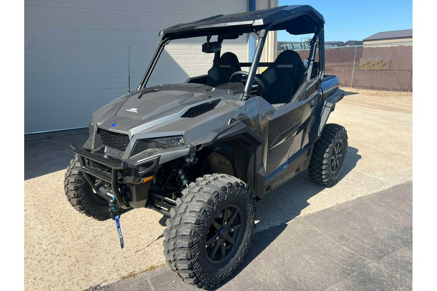 2025 Polaris GENERAL XP 1000 ULTIMATE - GRANITE GRAY Ultimate