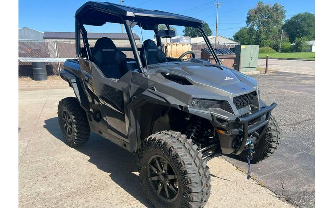 2025 Polaris GENERAL XP 1000 ULTIMATE - GRANITE GRAY Ultimate