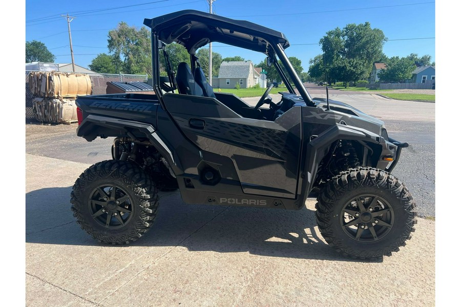 2025 Polaris GENERAL XP 1000 ULTIMATE - GRANITE GRAY Ultimate