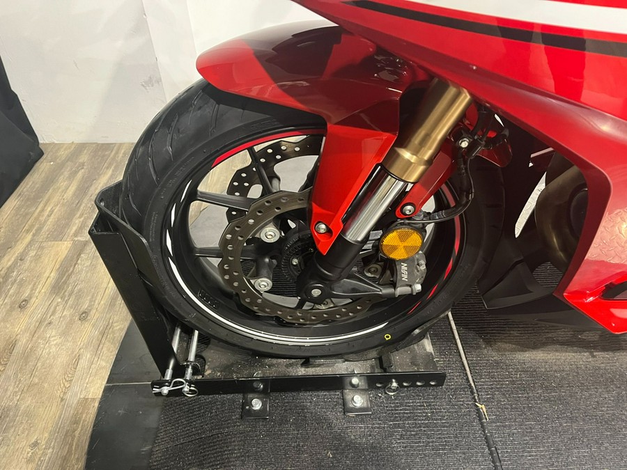 2023 Honda CBR500R ABS