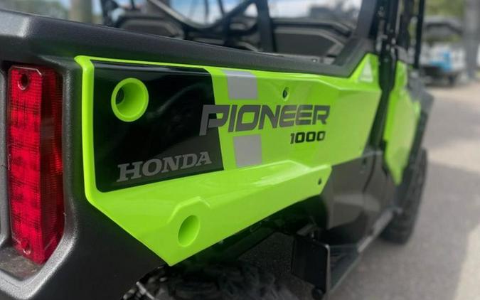 2023 Honda Pioneer 1000 Deluxe