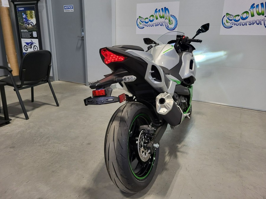 2024 Kawasaki Ninja 7 Hybrid ABS