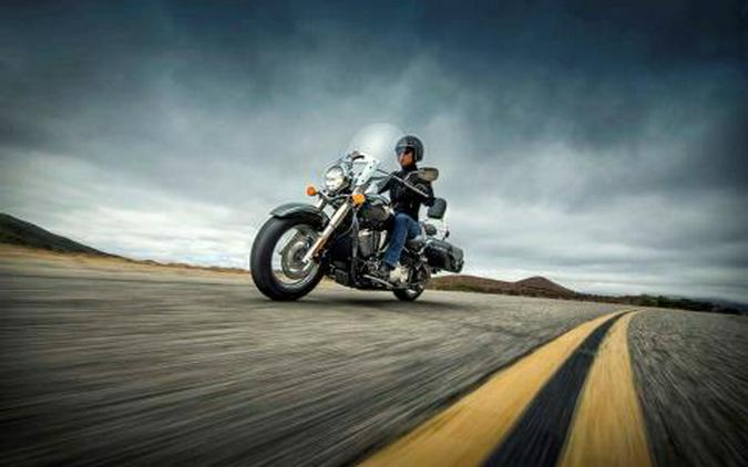 2015 Kawasaki Vulcan® 900 Classic LT