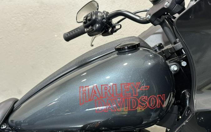 Harley-Davidson® Low Rider™ ST 2025 FXLRST 84638530DT IRON HORSE MTLC