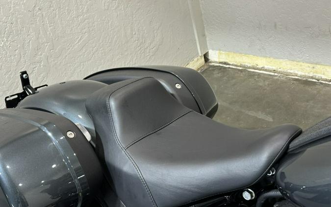 Harley-Davidson® Low Rider™ ST 2025 FXLRST 84638530DT IRON HORSE MTLC