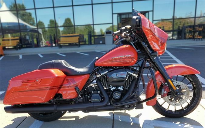 2018 Harley-Davidson Touring Street Glide Special