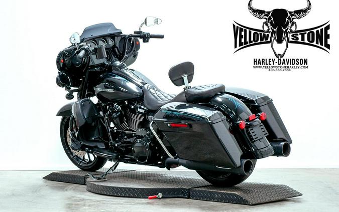 2018 Harley-Davidson® Street Glide® Special Vivid Black