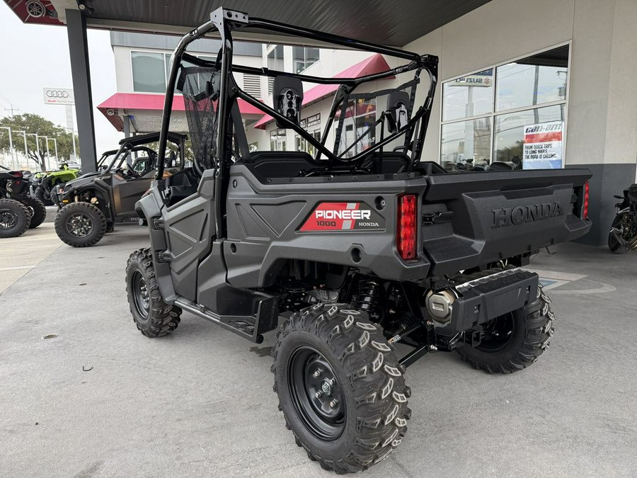 2025 Honda Pioneer 1000 Base