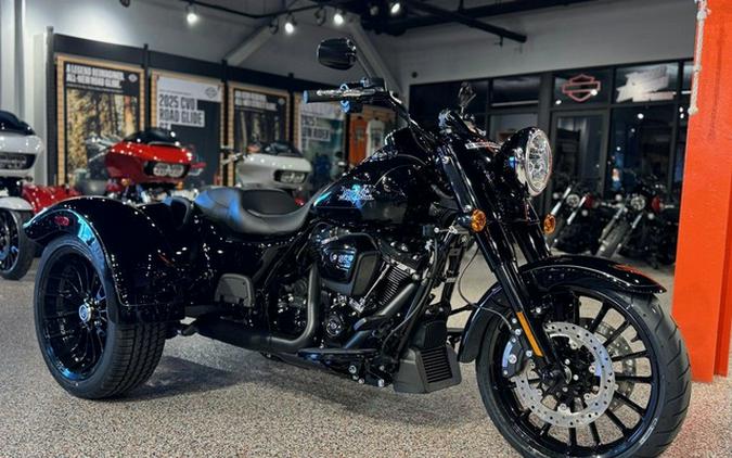 2025 Harley-Davidson Trike FLRT - Freewheeler