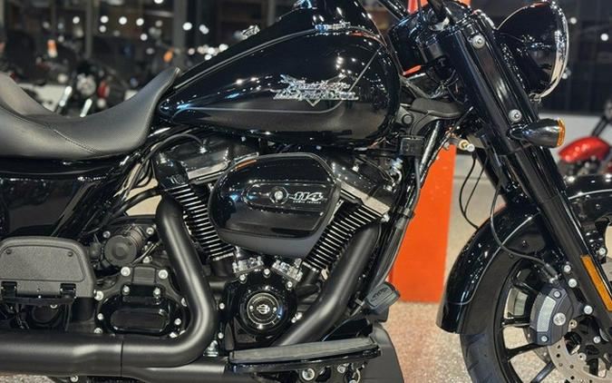 2025 Harley-Davidson Trike FLRT - Freewheeler