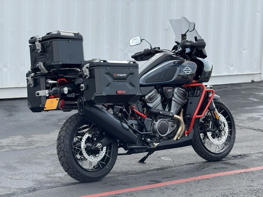 2025 Harley-Davidson® CVO™ Pan America®