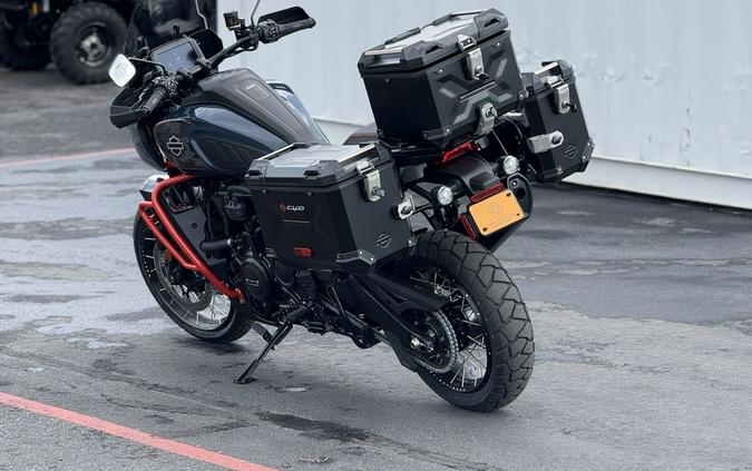 2025 Harley-Davidson® CVO™ Pan America®