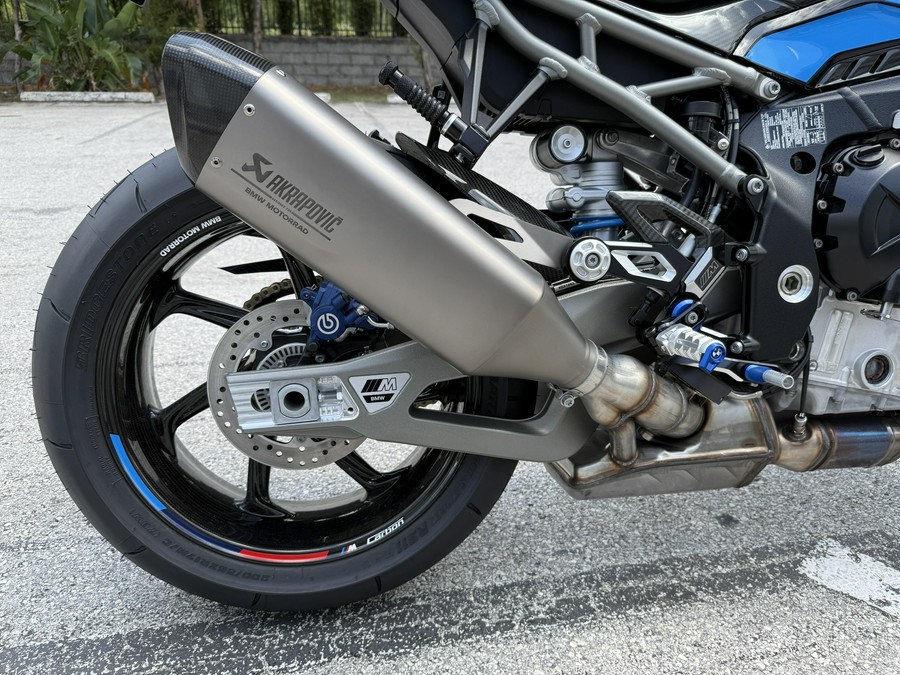2025 BMW M 1000 R