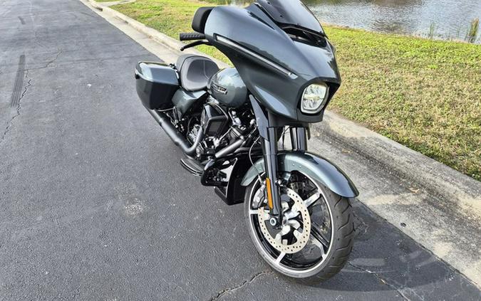 2025 Harley-Davidson FLHX - Street Glide