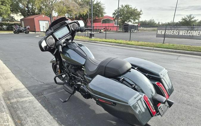 2025 Harley-Davidson FLHX - Street Glide