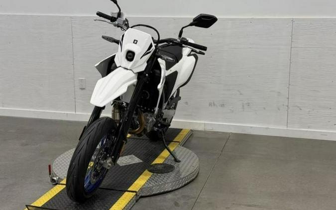 2026 Suzuki DR-Z 4SM
