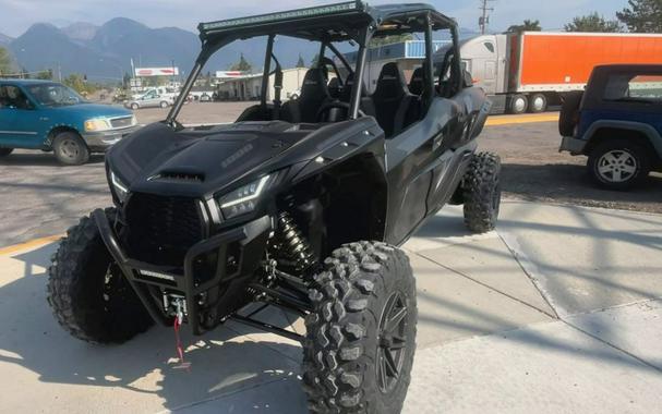 2025 Kawasaki Teryx® KRX4™ 1000 Blackout Edition