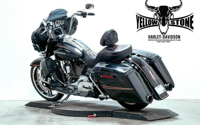 2014 Harley-Davidson® Street Glide® Vivid Black